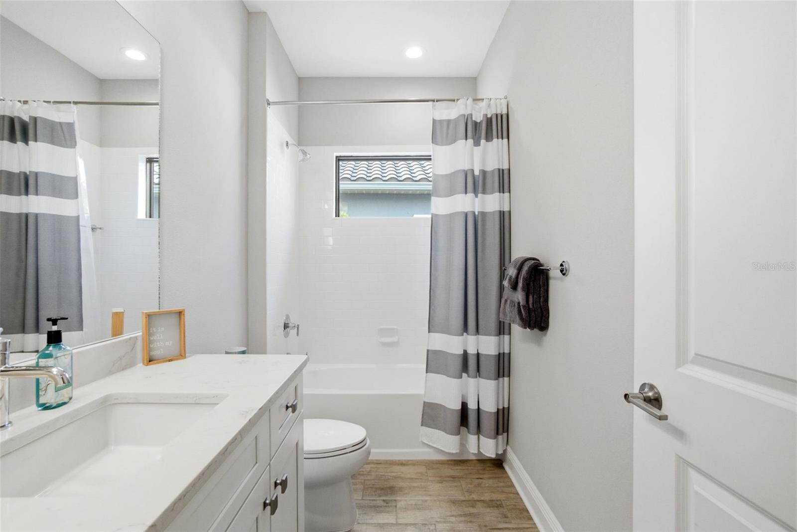 WINDWARD AT LAKEWOOD RANCH - Residential