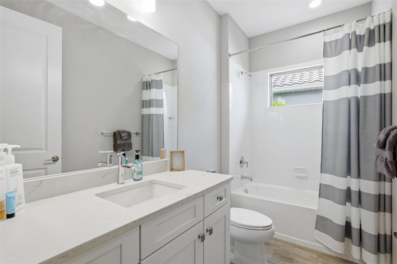 WINDWARD AT LAKEWOOD RANCH - Residential