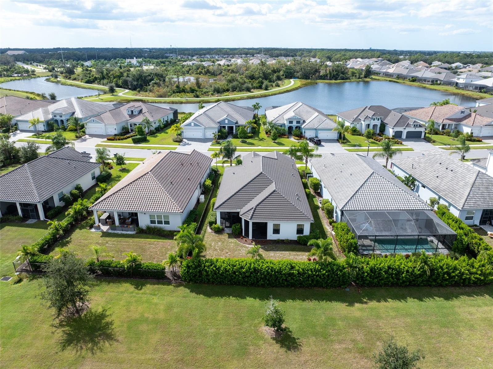 WINDWARD AT LAKEWOOD RANCH - Residential