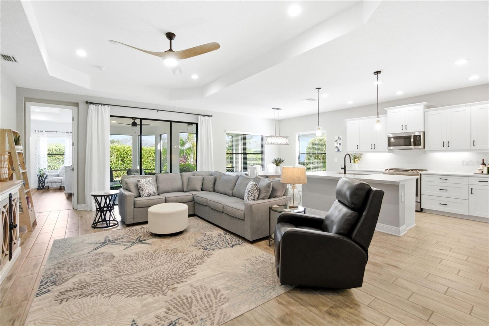 2720 BUTTERFLY JASMINE TRAIL