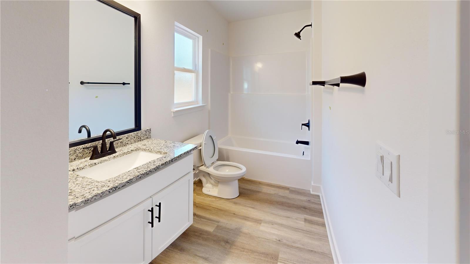 BRIARWOOD - Residential