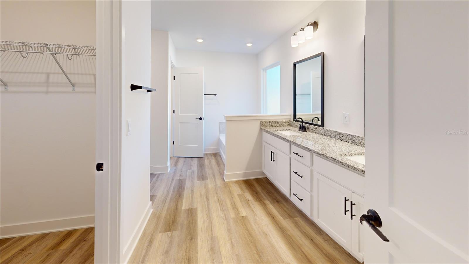 BRIARWOOD - Residential