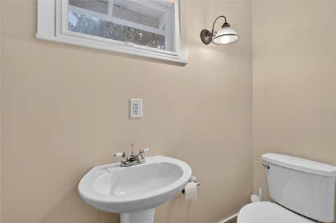 Tiny photo for 1046 N Mcdonald Street, Mount Dora, FL 32757 (MLS # G5115566)