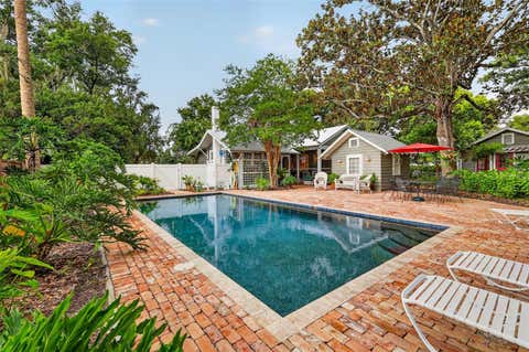 Tiny photo for 1046 N Mcdonald Street, Mount Dora, FL 32757 (MLS # G5115566)