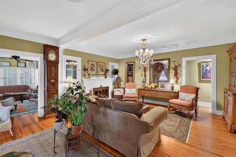 Tiny photo for 1046 N Mcdonald Street, Mount Dora, FL 32757 (MLS # G5115566)