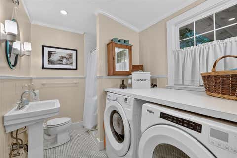 Tiny photo for 1046 N Mcdonald Street, Mount Dora, FL 32757 (MLS # G5115566)