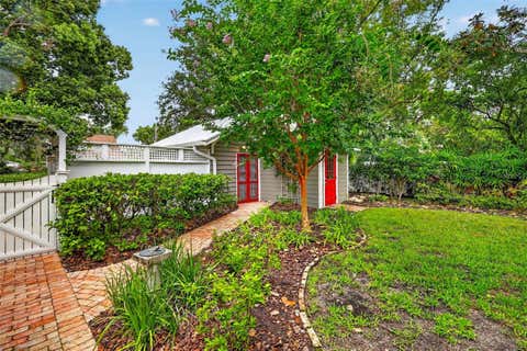 Tiny photo for 1046 N Mcdonald Street, Mount Dora, FL 32757 (MLS # G5115566)