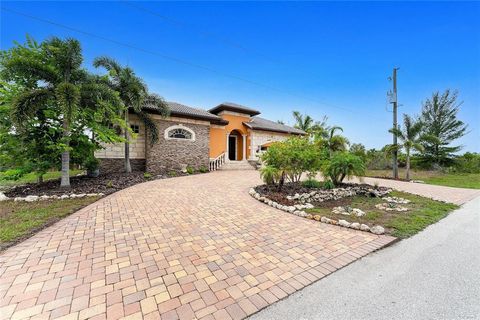 A home in PORT CHARLOTTE