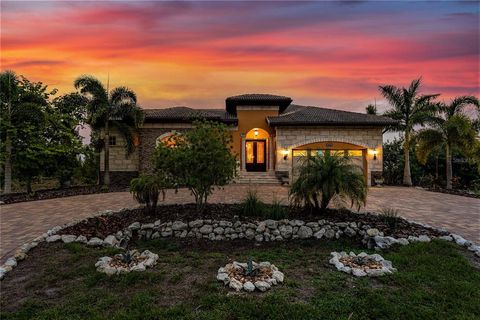 A home in PORT CHARLOTTE