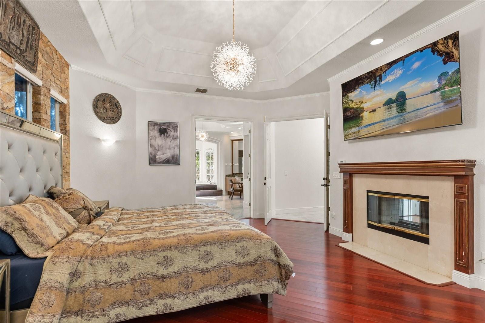 HEATHROW WOODS - Residential