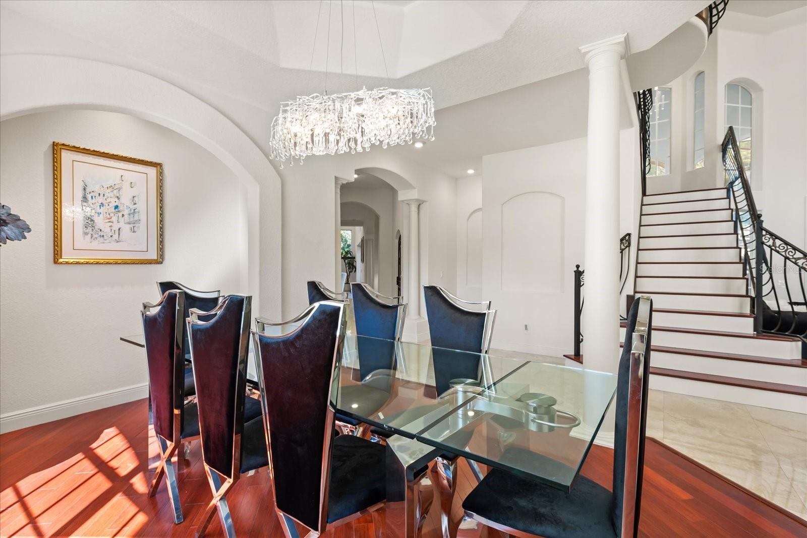 HEATHROW WOODS - Residential