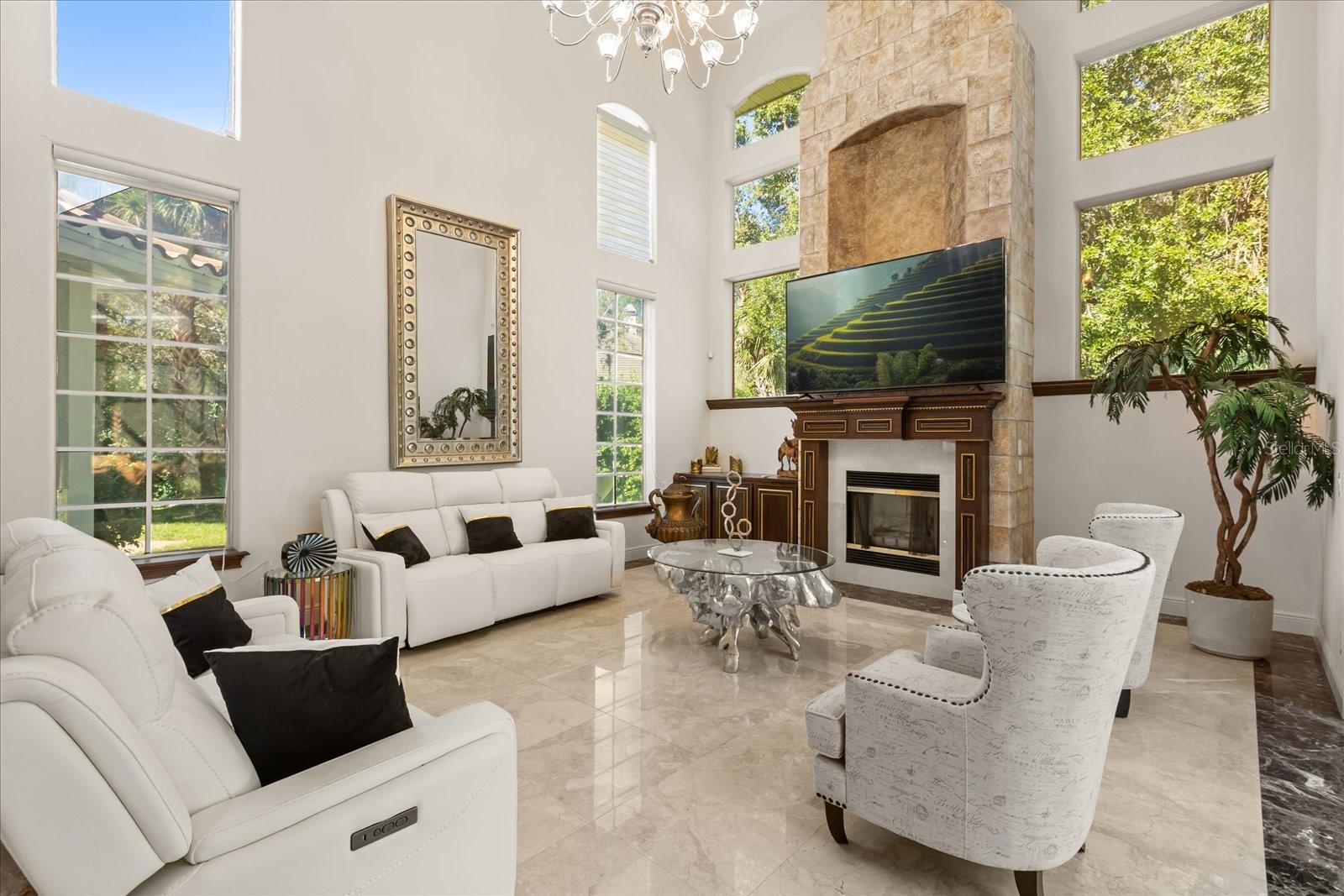 HEATHROW WOODS - Residential