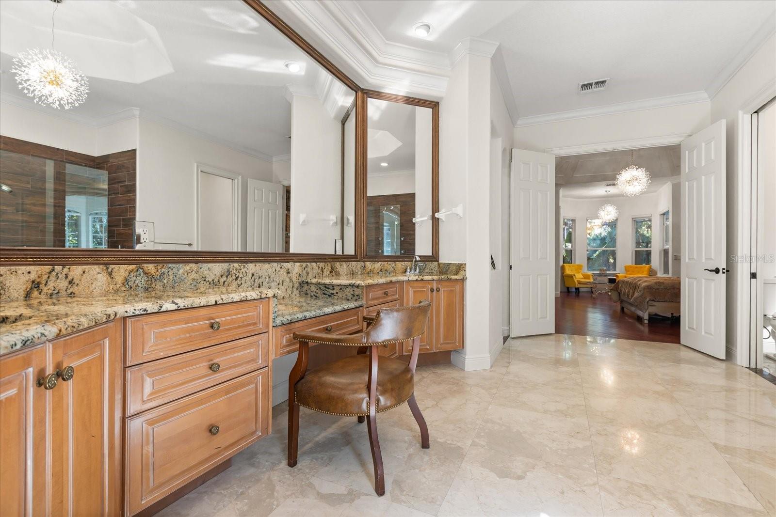 HEATHROW WOODS - Residential