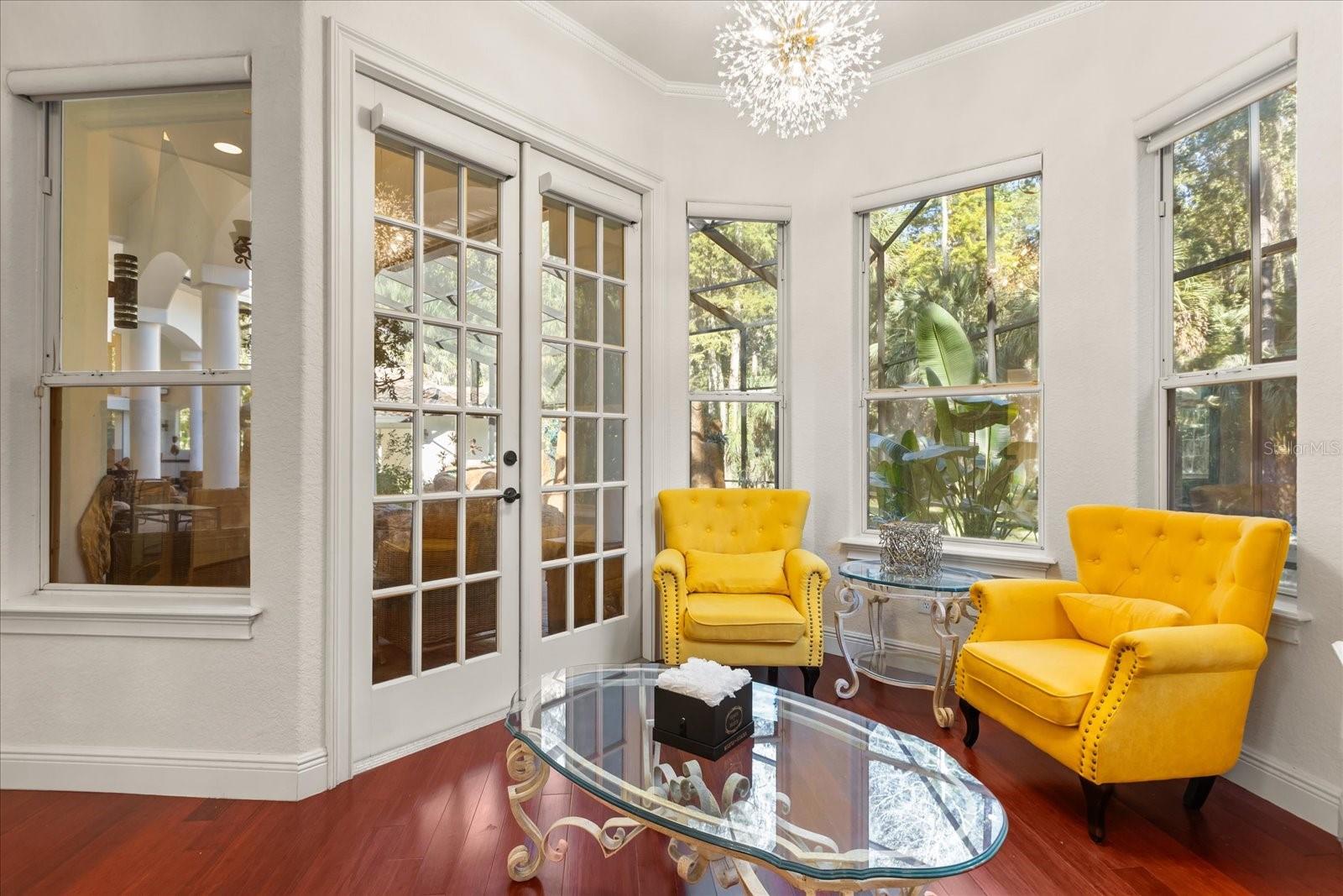 HEATHROW WOODS - Residential