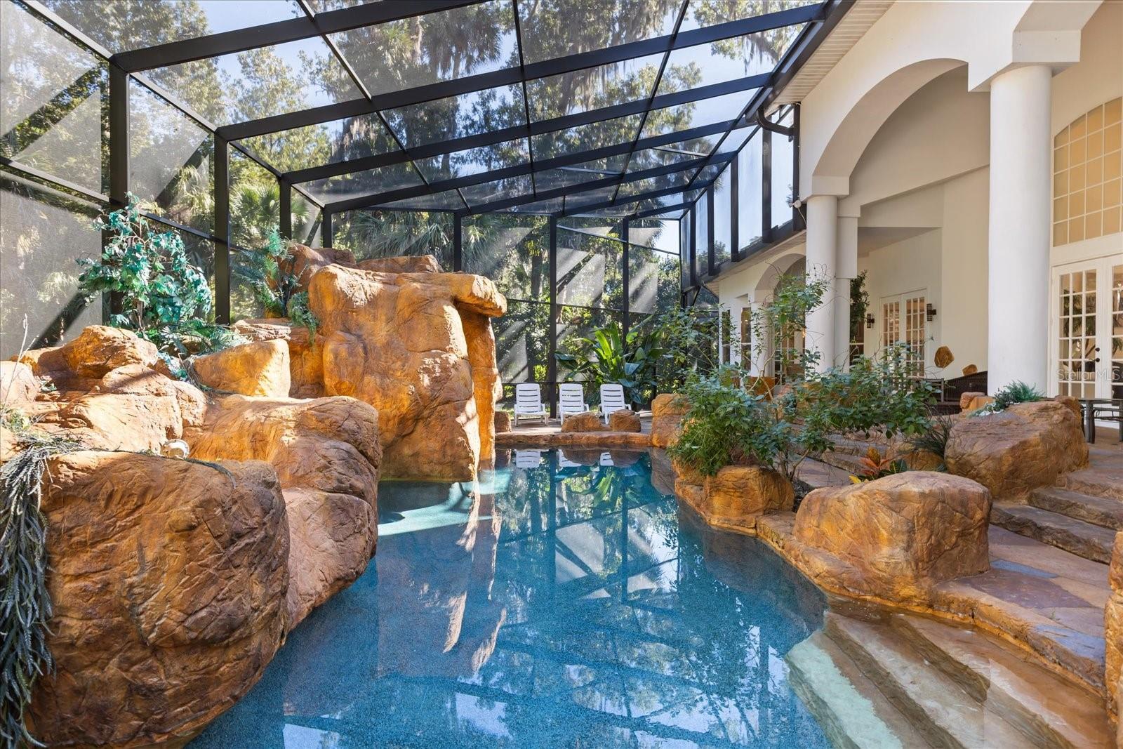 HEATHROW WOODS - Residential