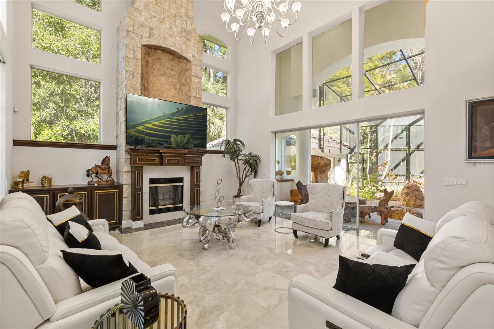 HEATHROW WOODS - Residential