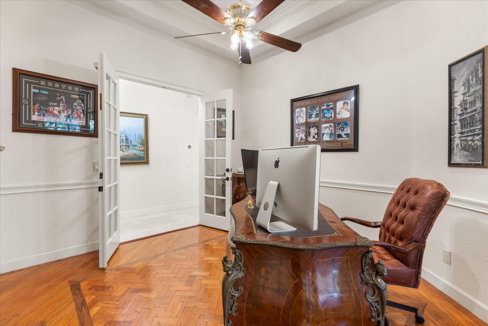 HEATHROW WOODS - Residential