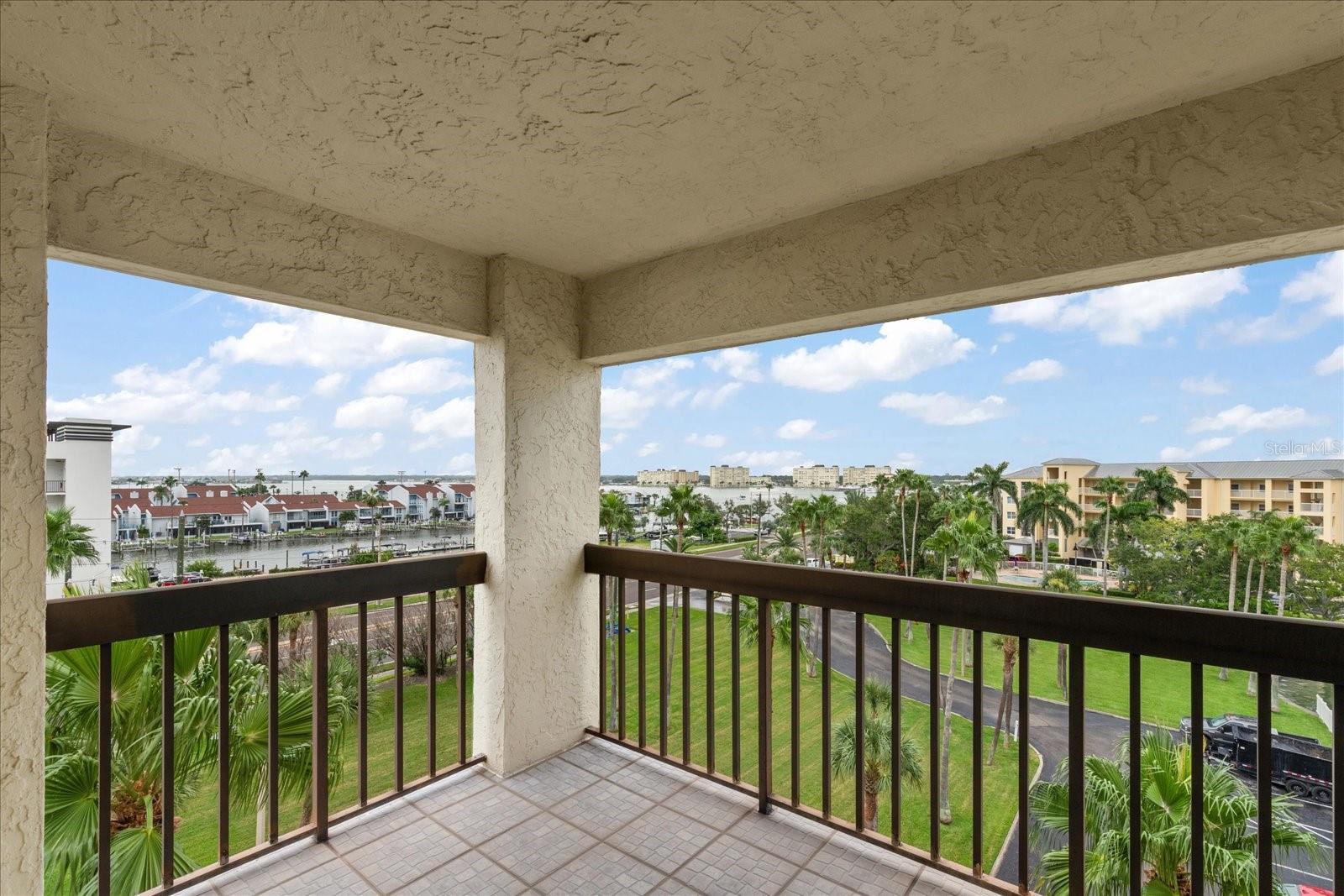 BOCA VISTA CONDO - Residential