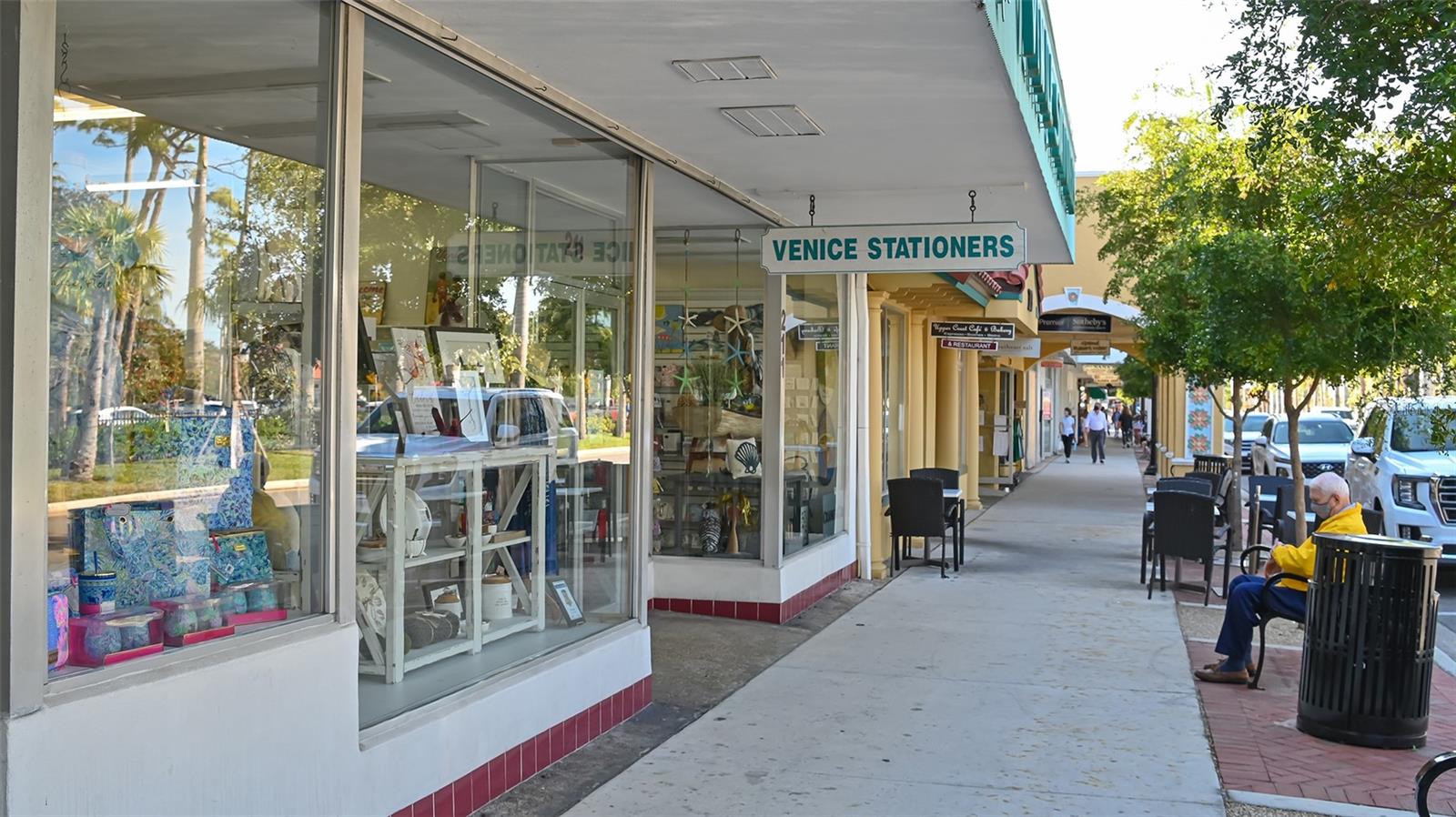 BIRD BAY VILLAGE - Residential Lease