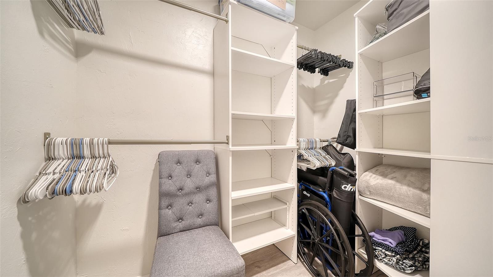 BIRD BAY VILLAGE - Residential Lease