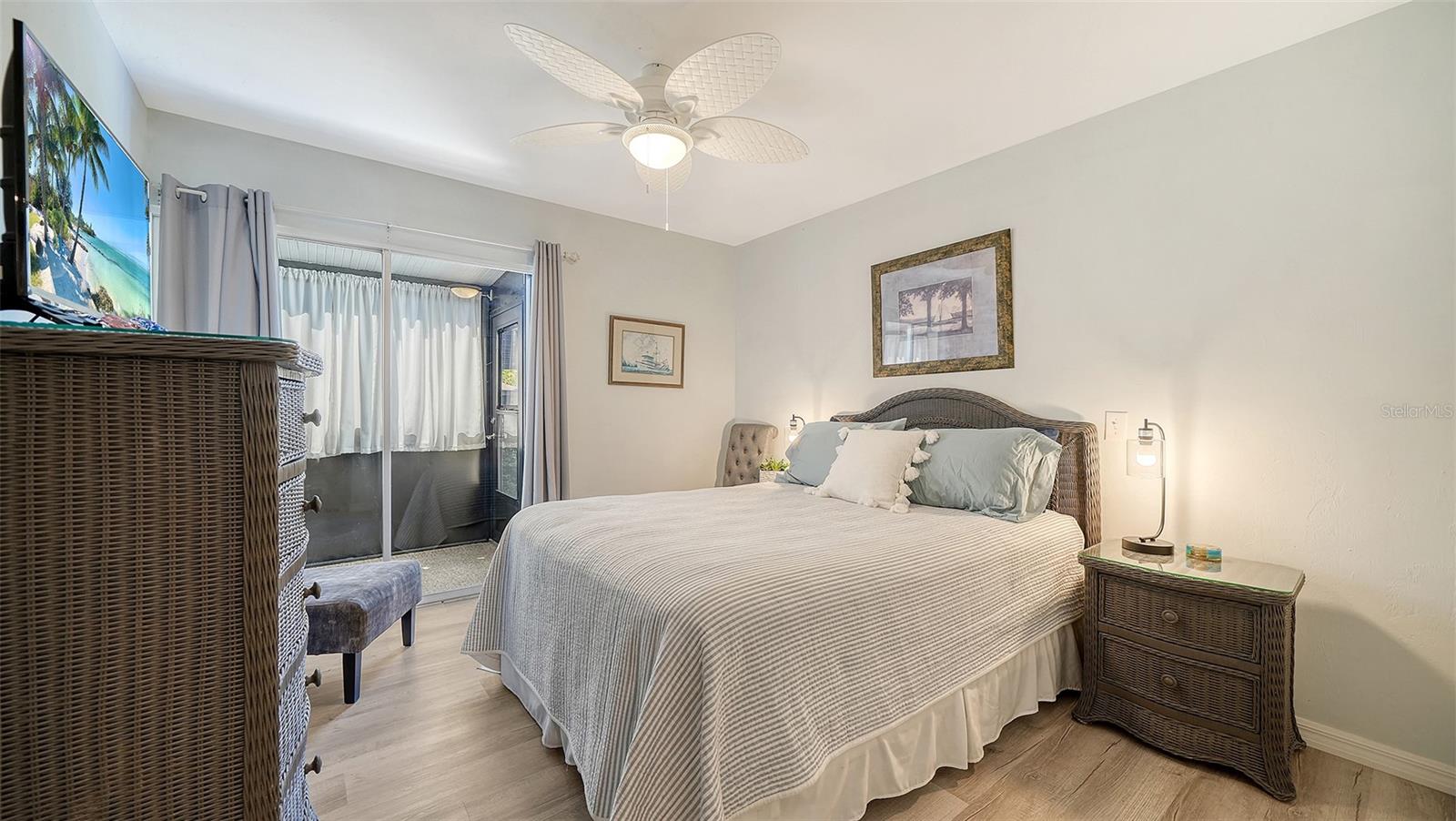 BIRD BAY VILLAGE - Residential Lease