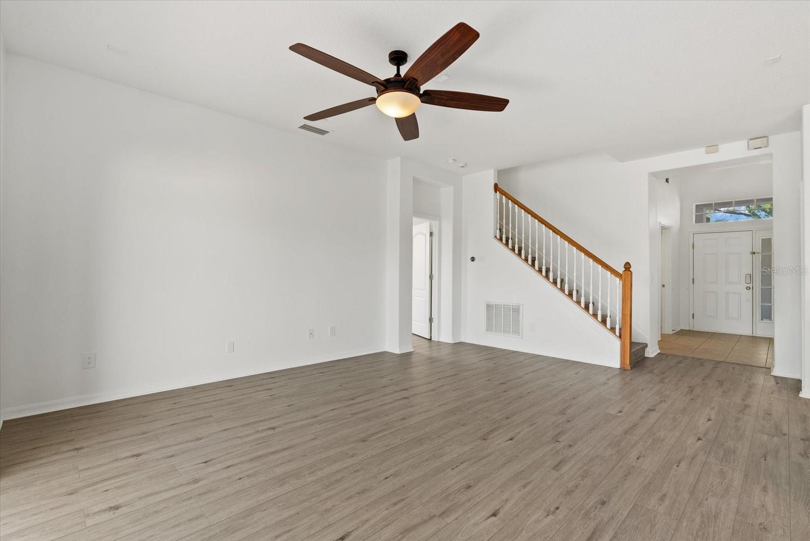 AVELAR CREEK SOUTH - Residential