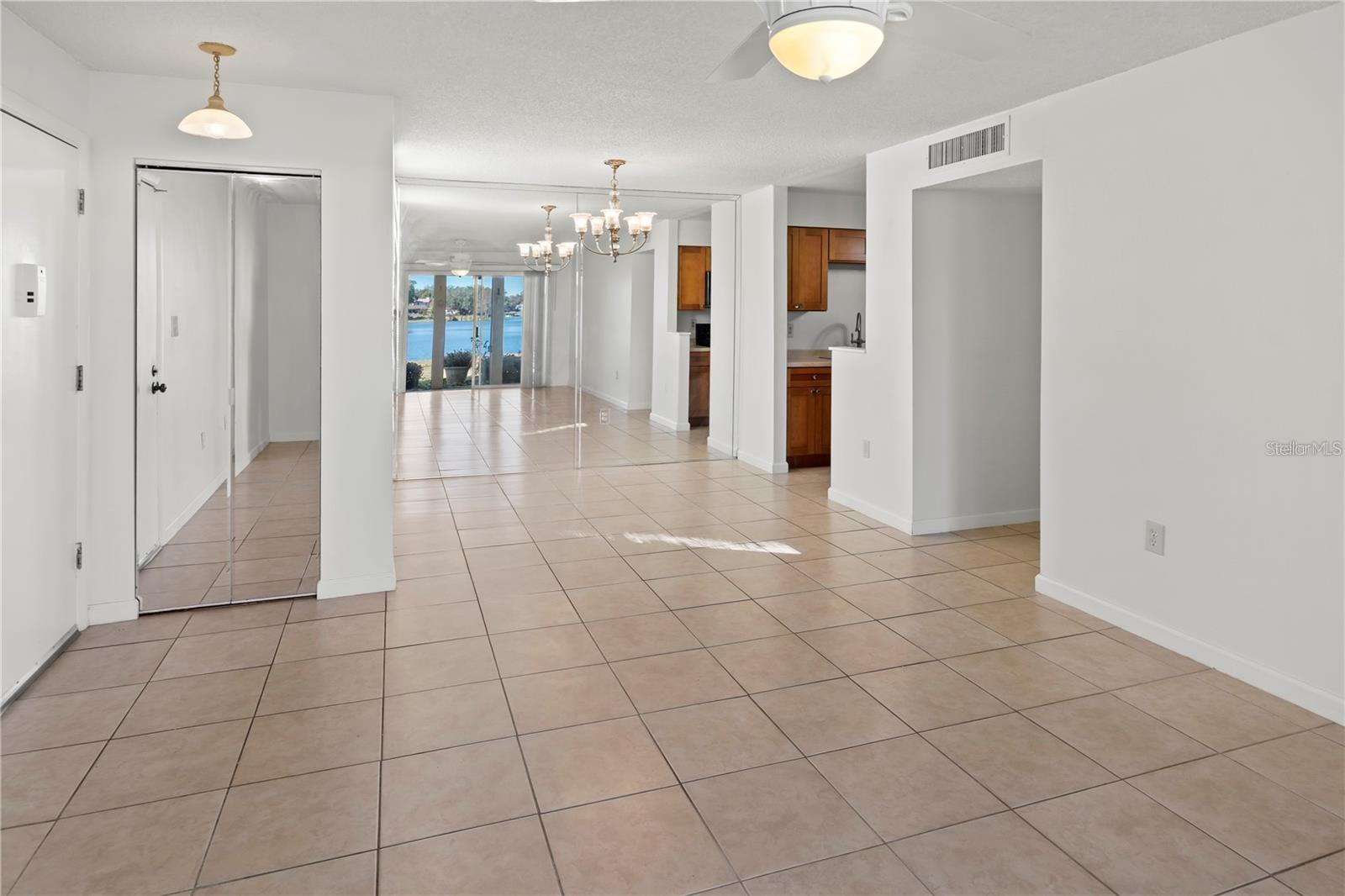 ROYAL ARMS CONDO - Residential Lease