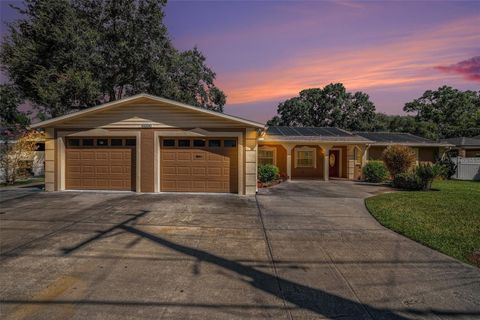 Photo of 2531 Lake Ellen Drive, Tampa, FL 33618 (MLS # TB8429888)
