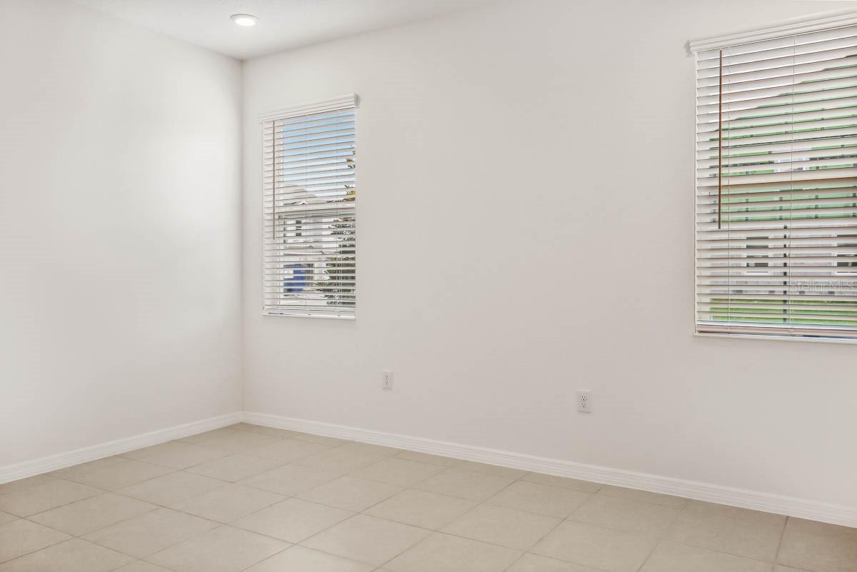 FISHHAWK RANCH WEST TWNHMS - Residential Lease