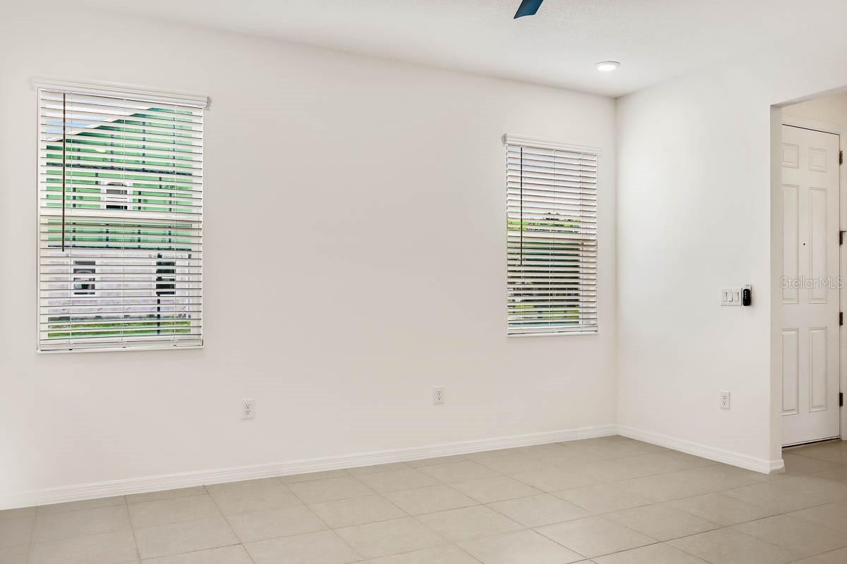 FISHHAWK RANCH WEST TWNHMS - Residential Lease