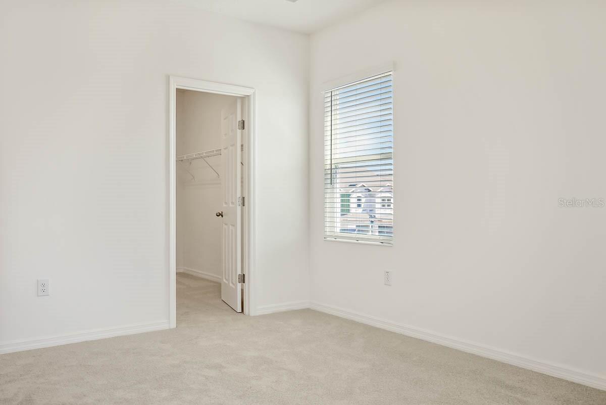 FISHHAWK RANCH WEST TWNHMS - Residential Lease