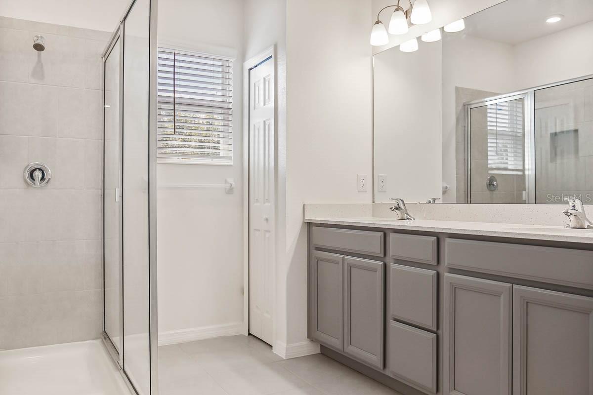 FISHHAWK RANCH WEST TWNHMS - Residential Lease