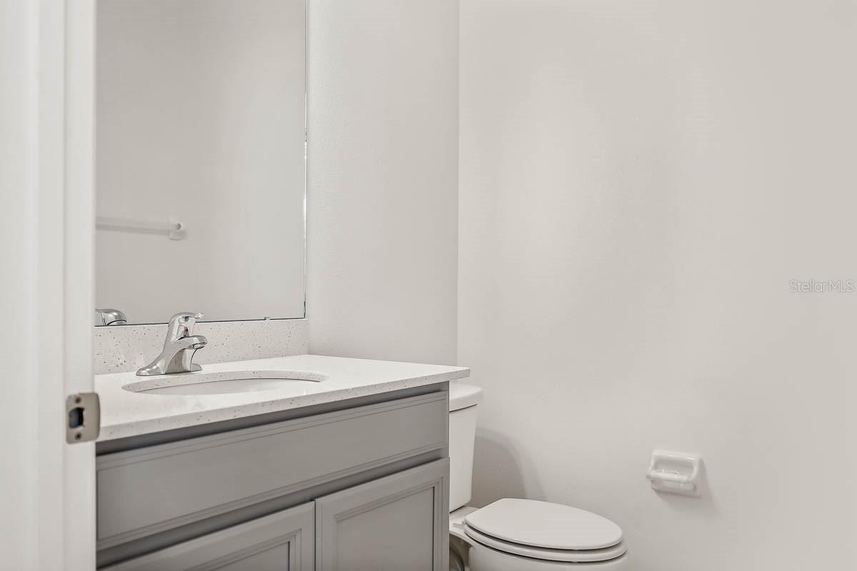 FISHHAWK RANCH WEST TWNHMS - Residential Lease