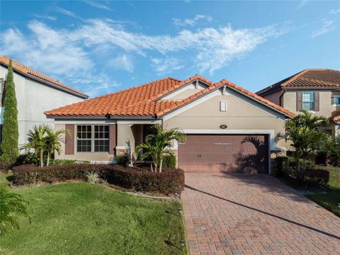 A home in DEBARY