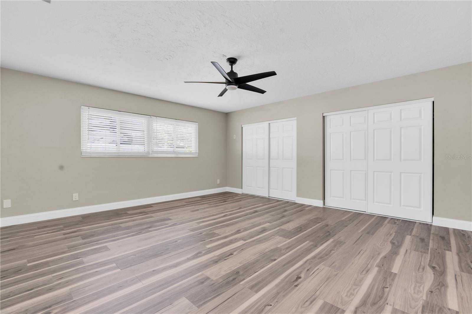 MAXIMO MOORINGS - Residential Lease