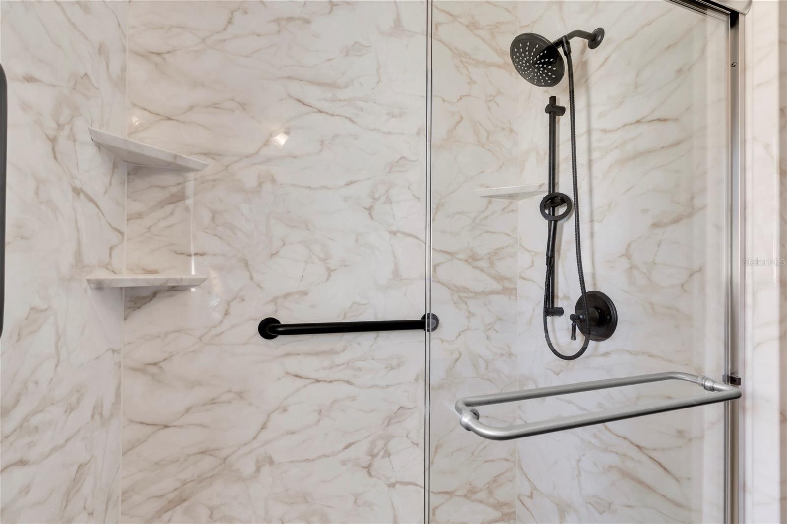 MAXIMO MOORINGS - Residential Lease