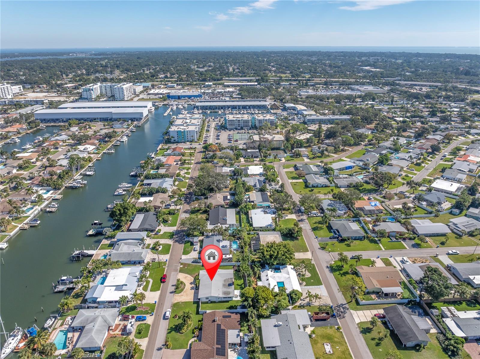 MAXIMO MOORINGS - Residential Lease