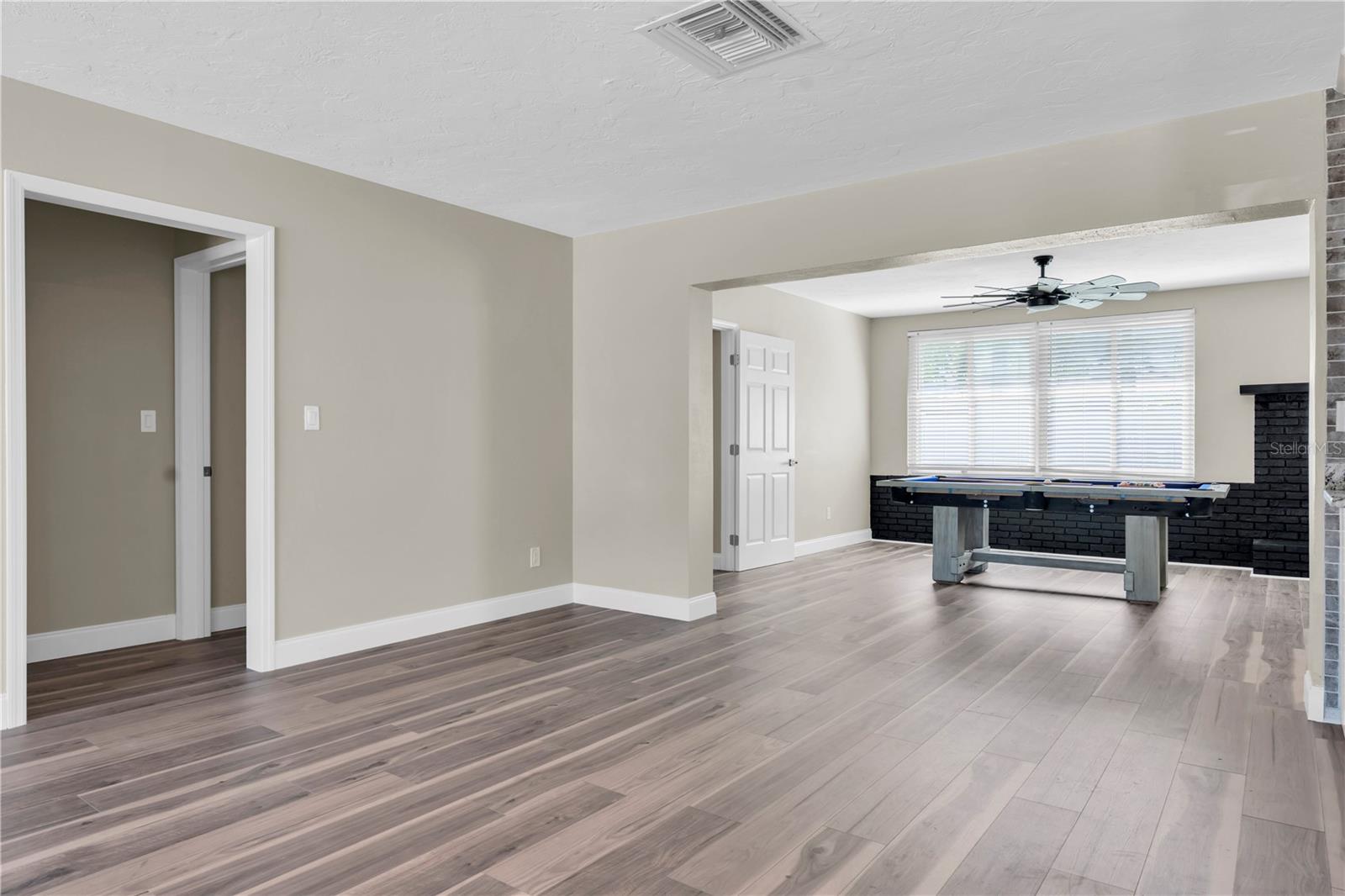 MAXIMO MOORINGS - Residential Lease