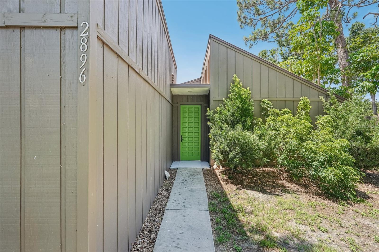 2896 GRAND CAYMAN STREET