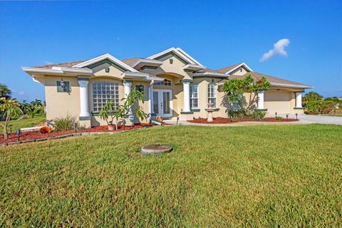 Photo of 14091 Peekskill Avenue, Port Charlotte, FL 33981 (MLS # D6144024)