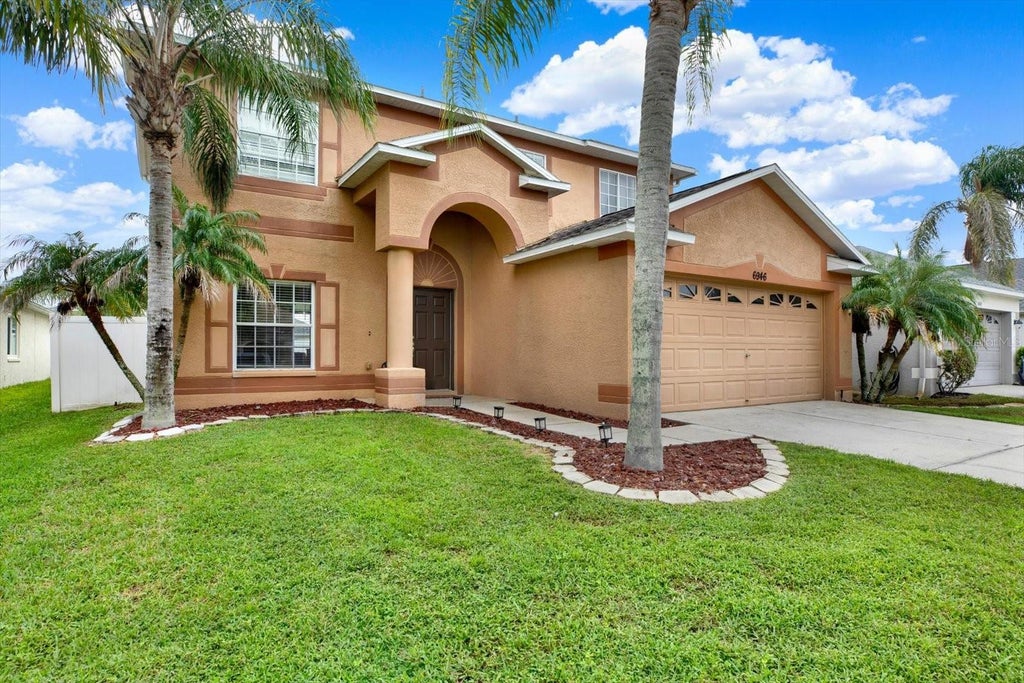 Photo of 6946 Belt Link Loop, Wesley Chapel, FL 33545 (MLS # TB8552849)
