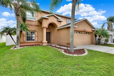 Photo of 6946 Belt Link Loop, Wesley Chapel, FL 33545 (MLS # TB8552849)