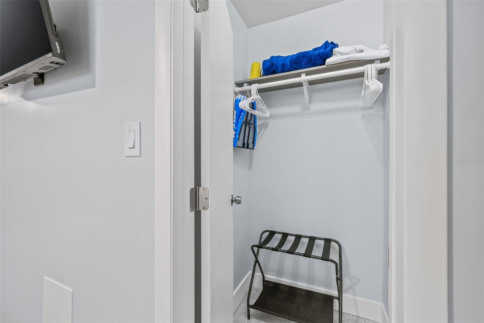 CONEY ISLAND - Residential Income