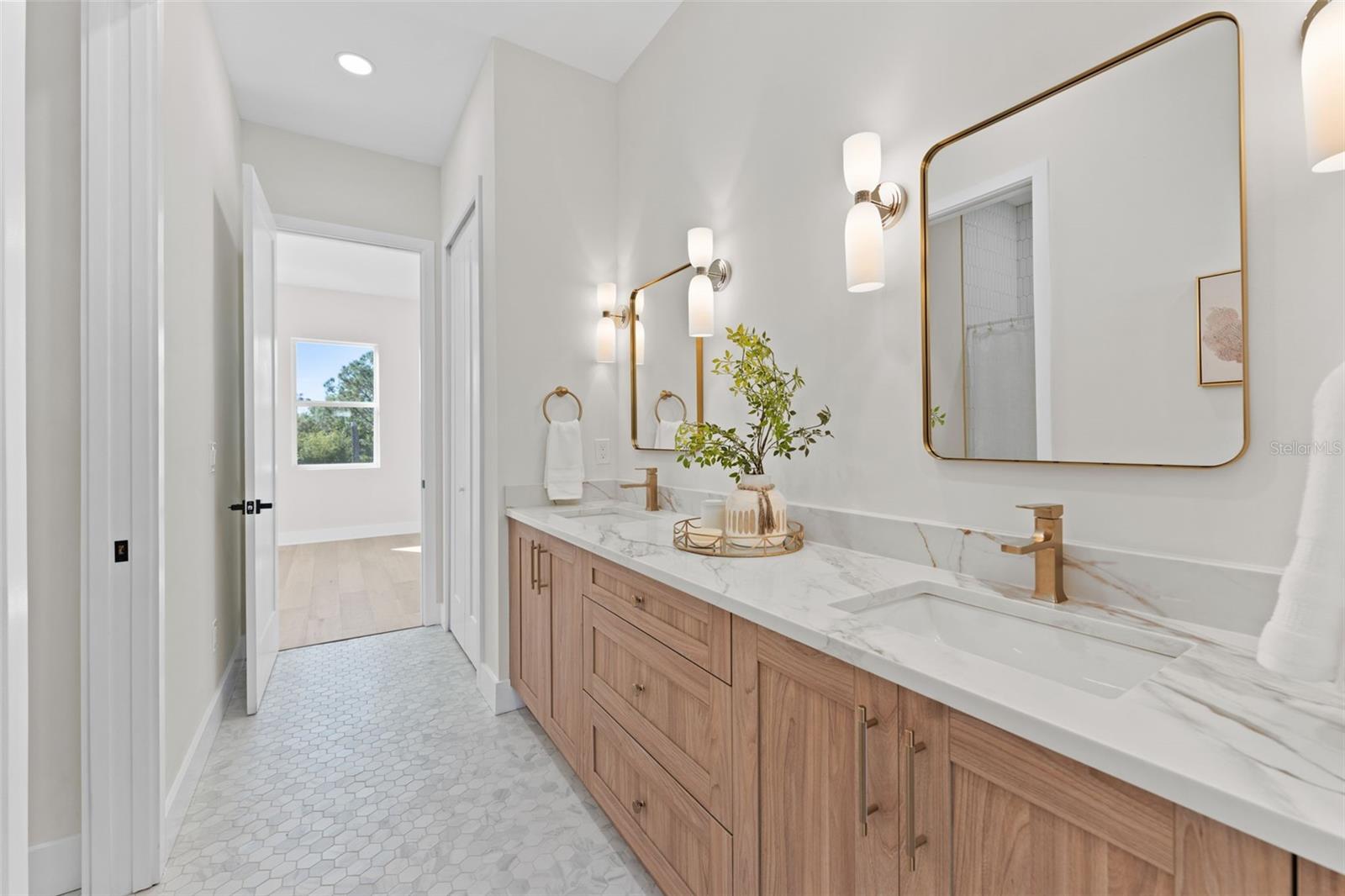 MACDILL ESTATES REV - Residential