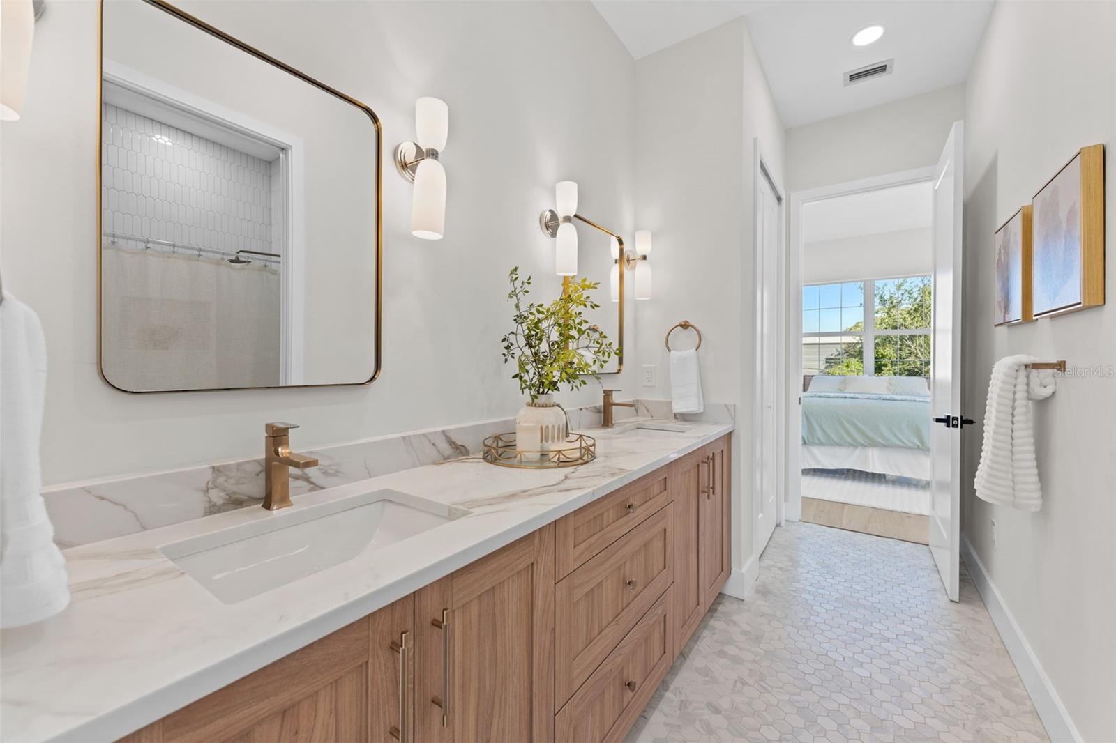 MACDILL ESTATES REV - Residential