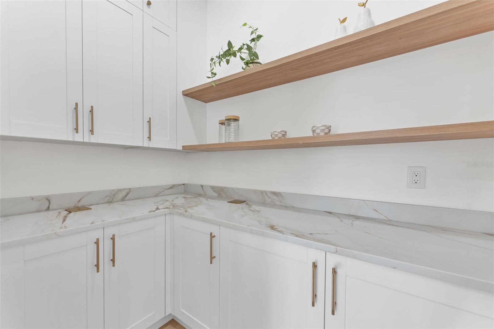 MACDILL ESTATES REV - Residential