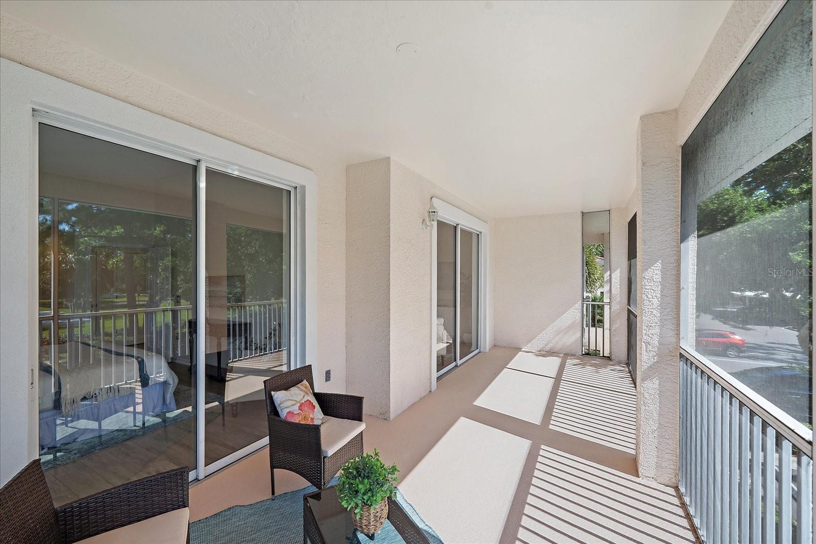 PLAZA DE FLORES - Residential