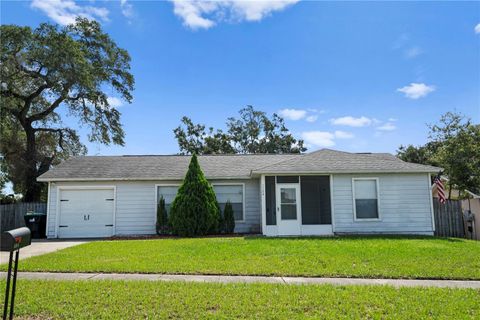 Photo of 5384 Falling Water Drive, Orlando, FL 32818 (MLS # O6345229)