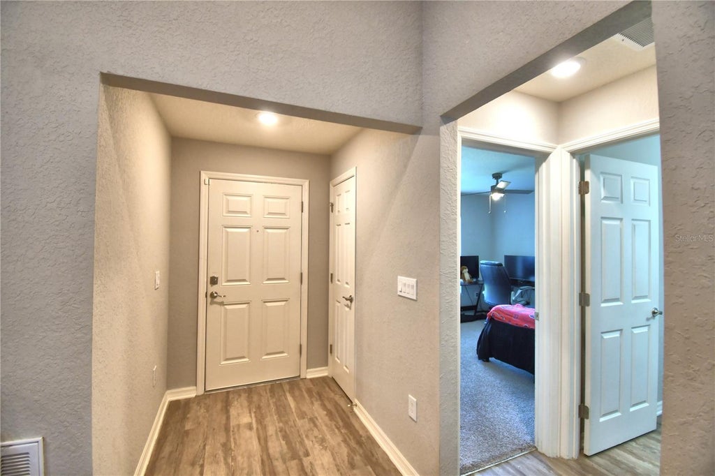 Photo of 1390 Mezzavalle Way, Auburndale, FL 33823 (MLS # L4964342)