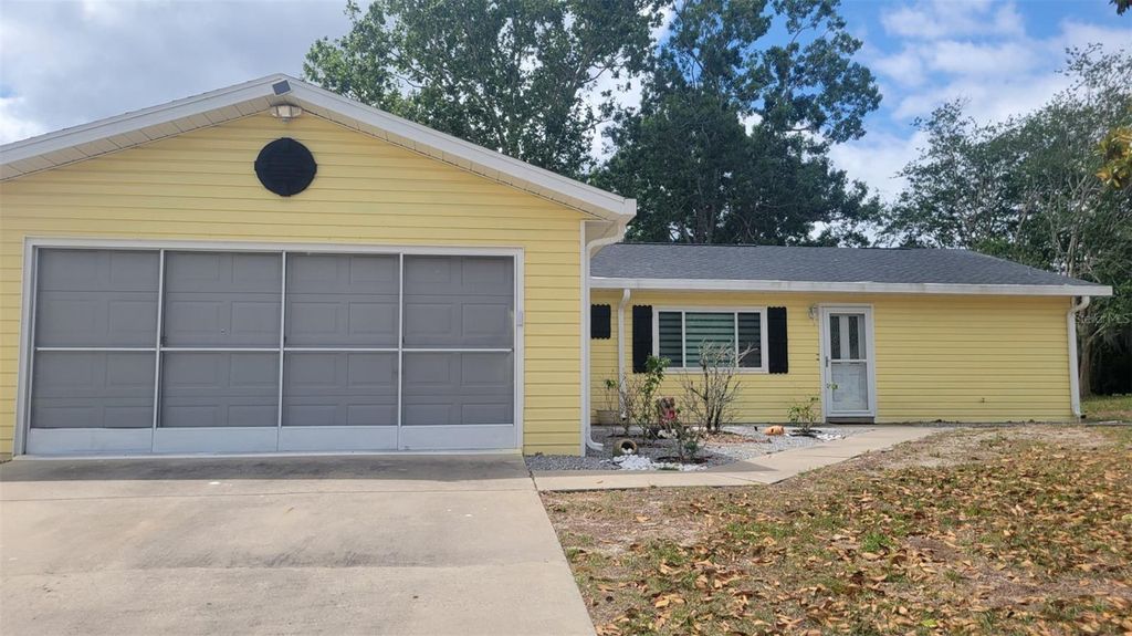 Photo of 8470 SW 107th Place, Ocala, FL 34481 (MLS # OM724097)